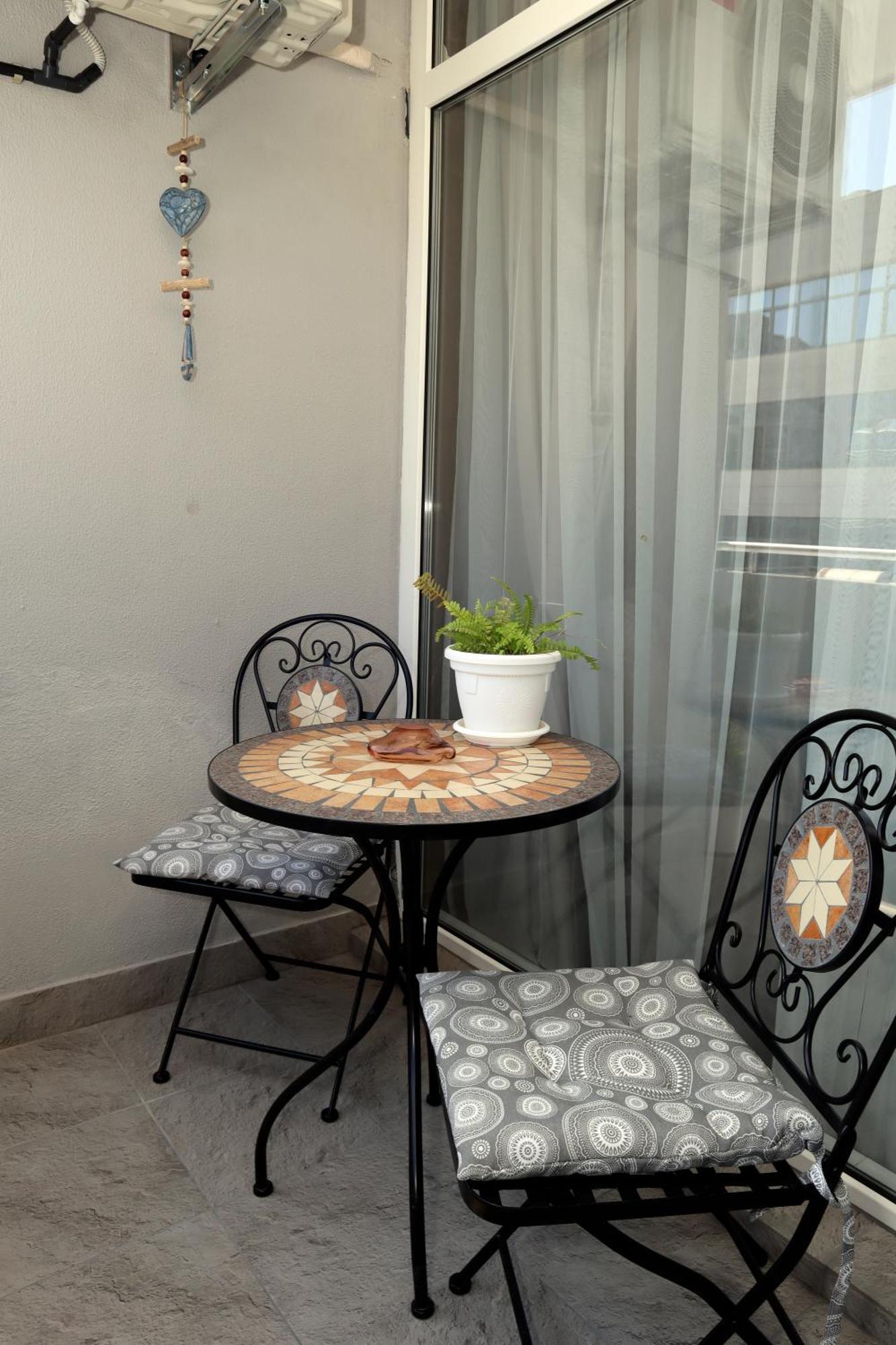 Studios Near To Burgas Free University Exterior photo