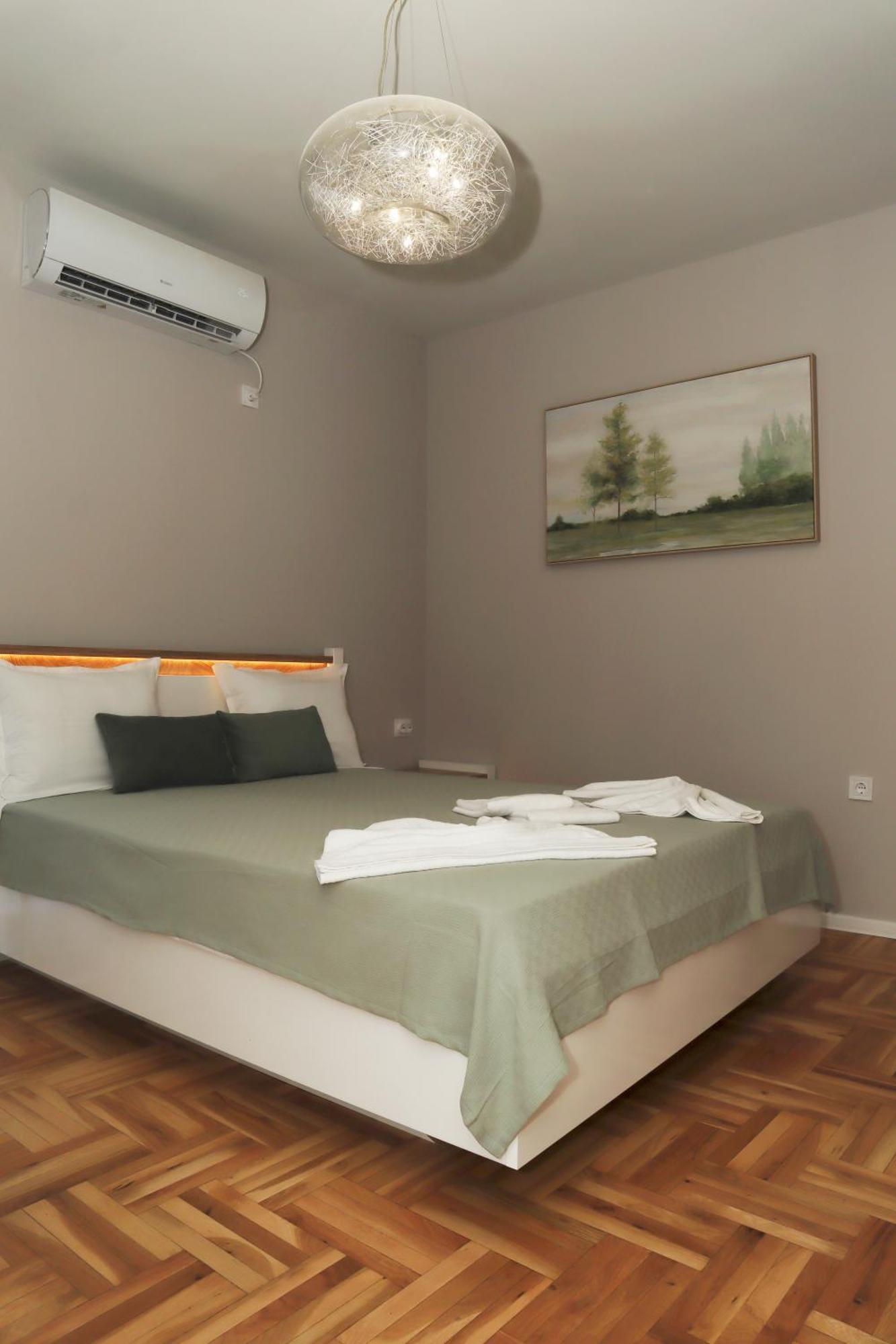 Studios Near To Burgas Free University Exterior photo